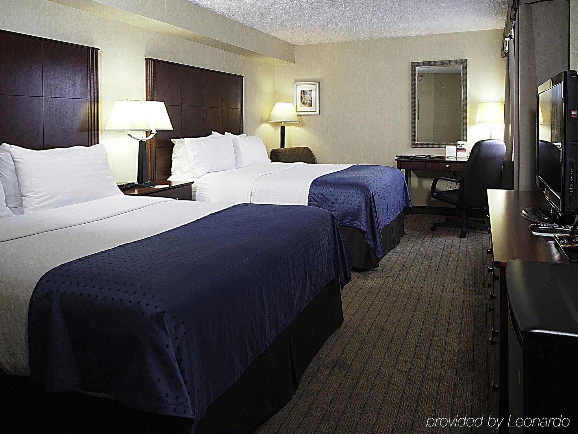 Holiday Inn & Suites Winnipeg Downtown By Ihg Buitenkant foto